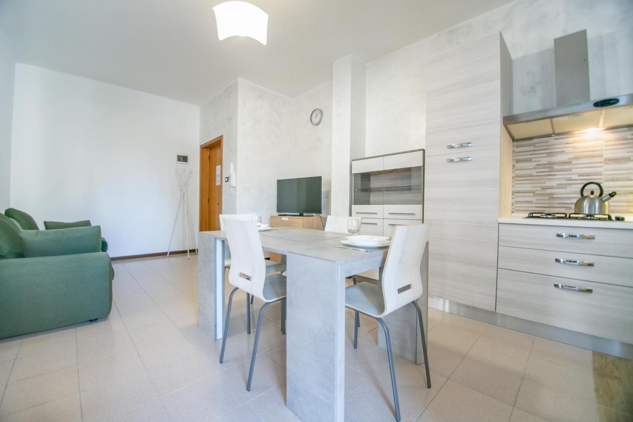 Koala Holiday Apartment Pescara Bagian luar foto